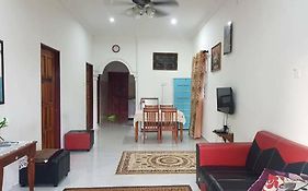 Villa Humaira Homestay - Cozy House For You